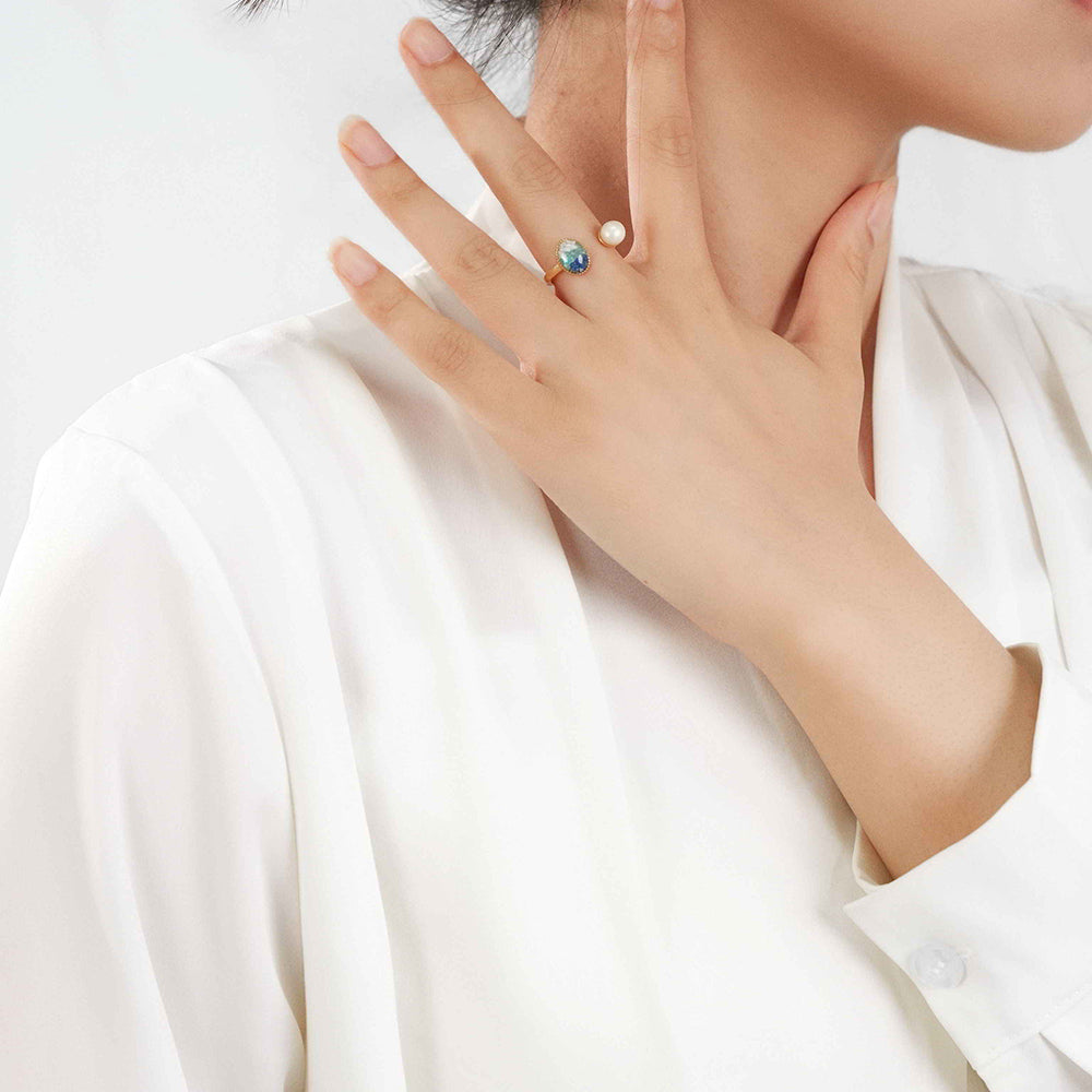 Oval Pearl Ring – Blue & White Series