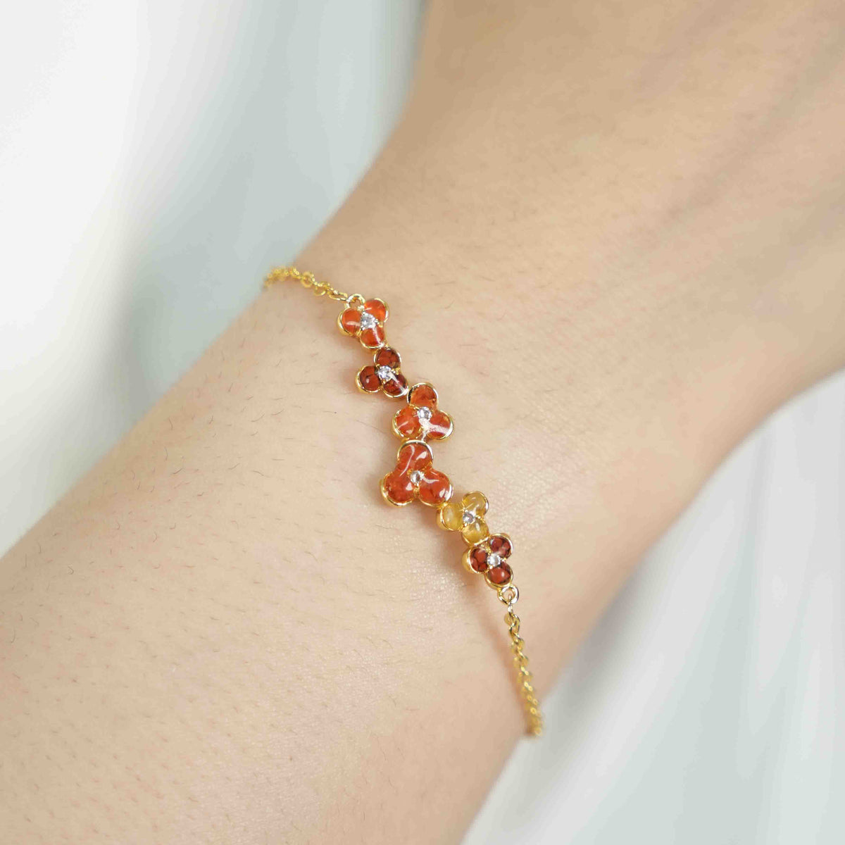 Bracelet – Three-Petal Flower, Prosperous Red Series