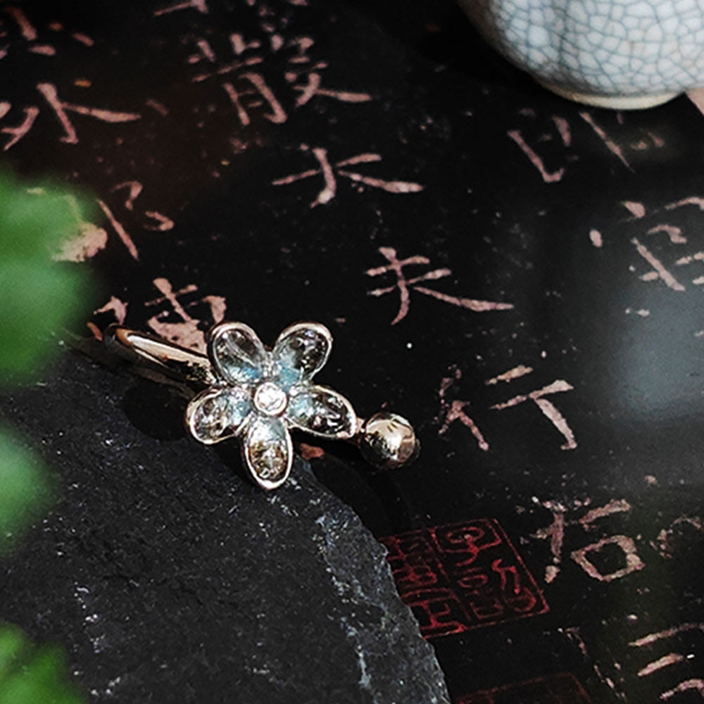 Silver Ring – Obsidian Daisy