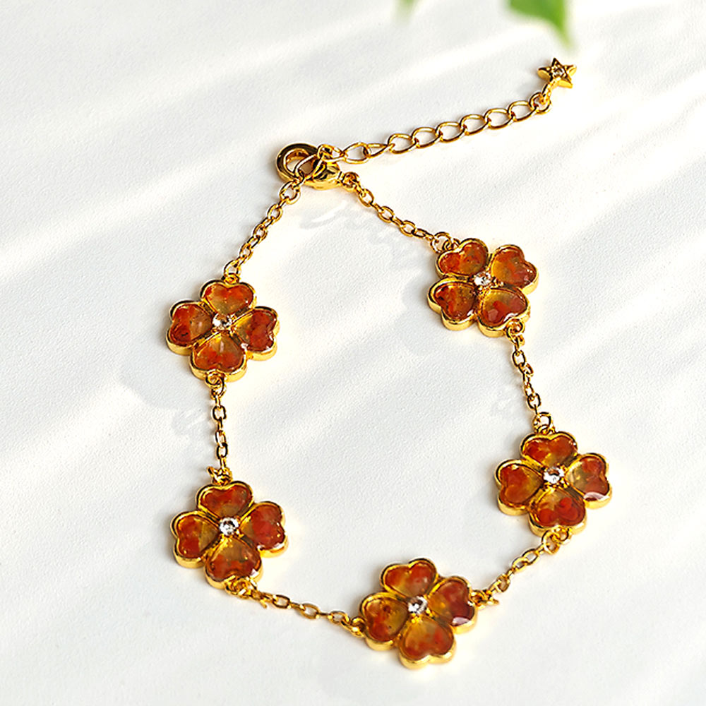 Bracelet – Four-Leaf Clover, Prosperous Red Series