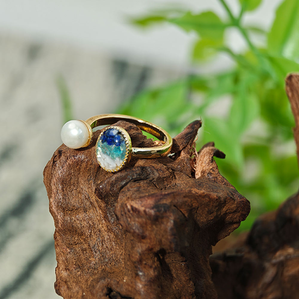 Oval Pearl Ring – Blue & White Series
