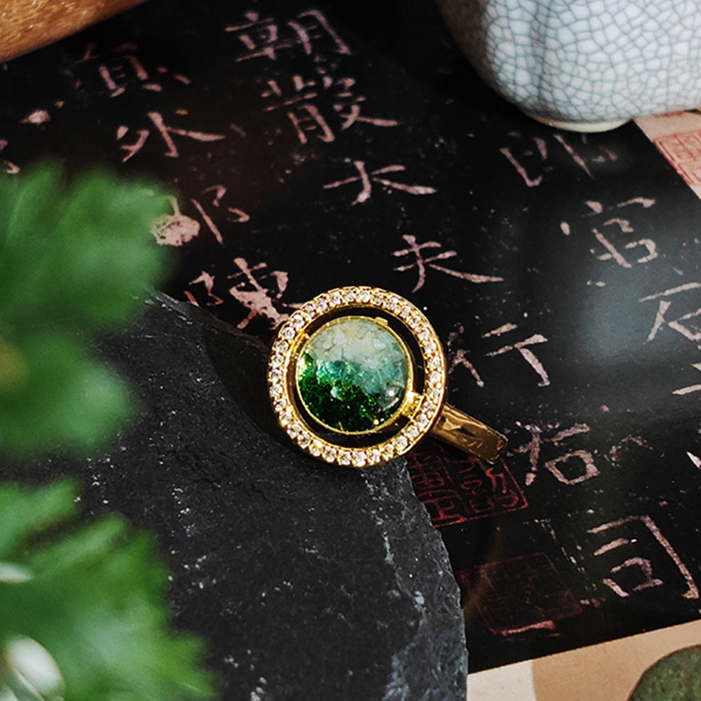 Jadeite Green Big Round Bean Ring