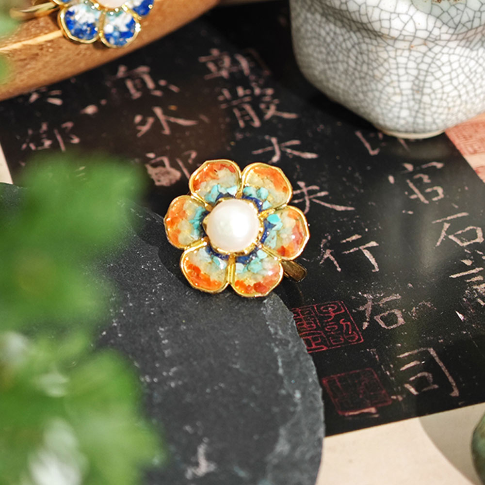 South Red Baoxiang Flower Ring – Dunhuang Red