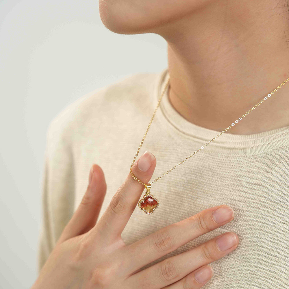 Necklace – Zircon & Four-Leaf Clover, Red