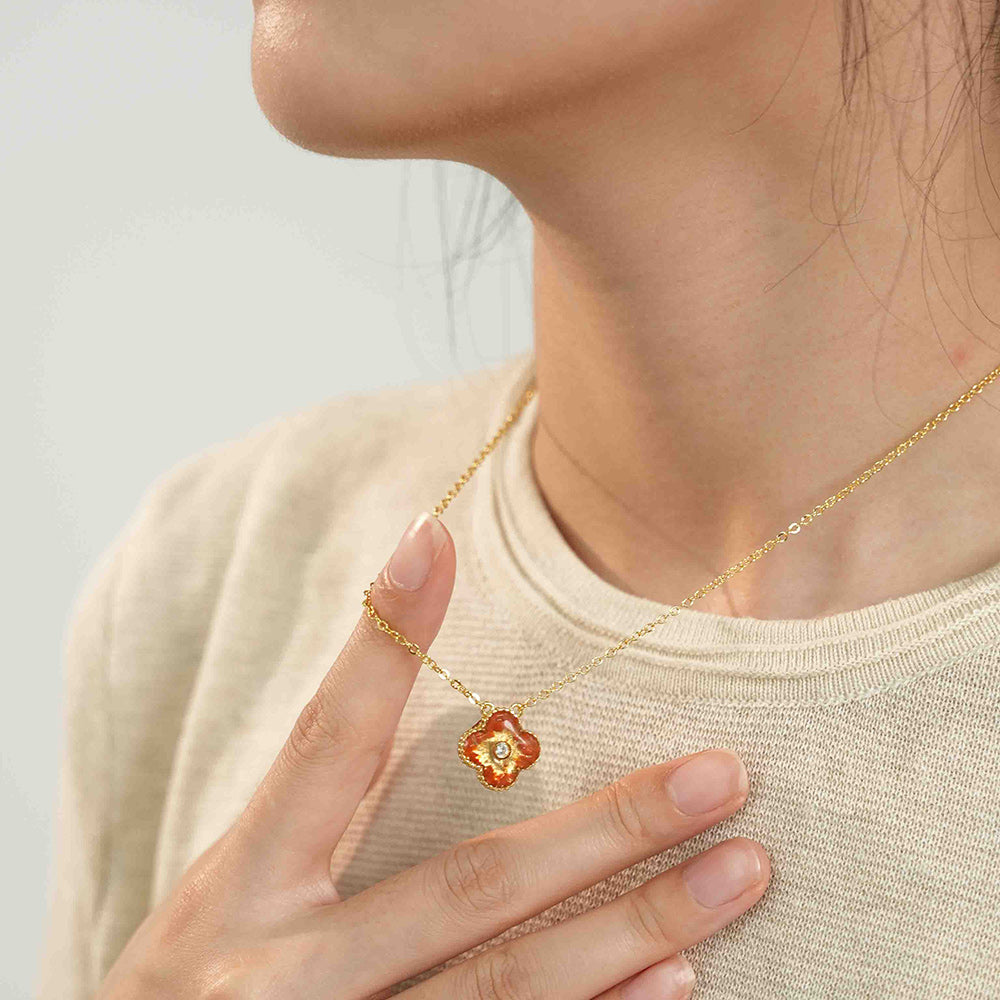 Four-Leaf Clover Necklace – Prosperous Red Double-Sided