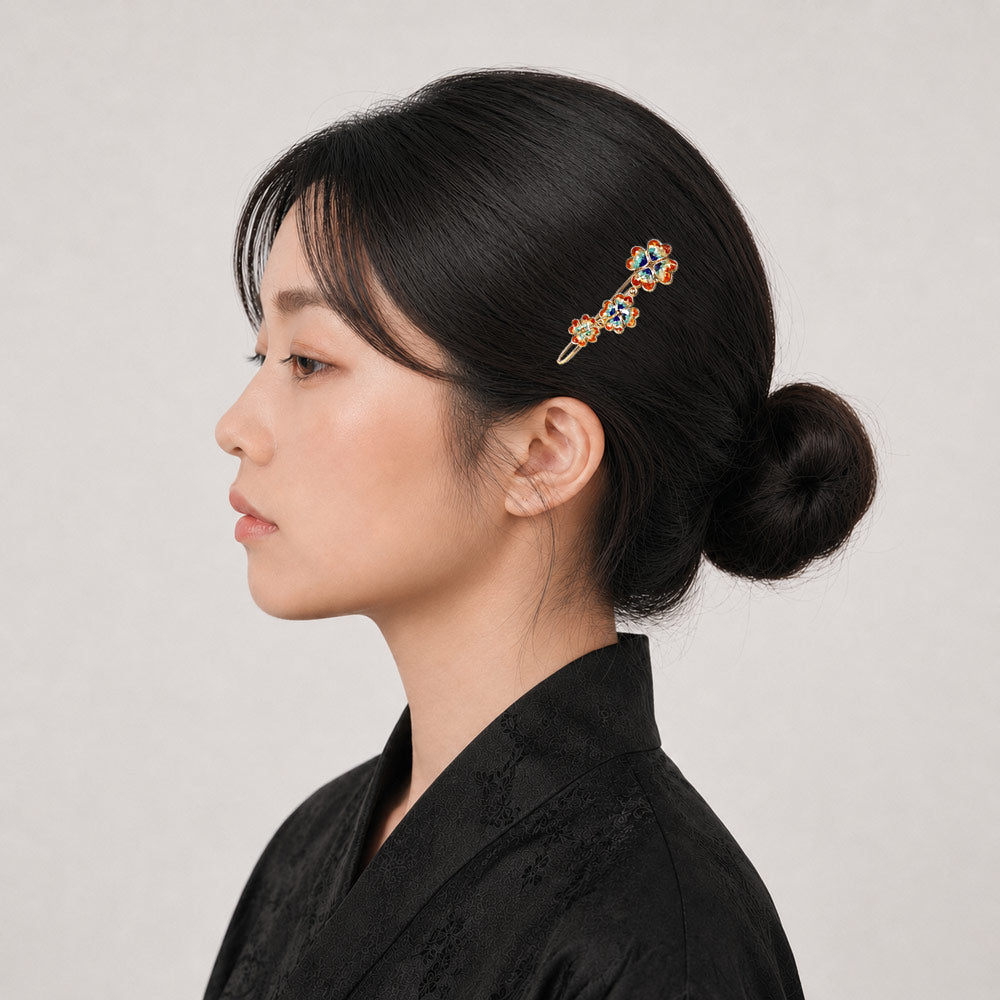 Dunhuang-style Four-Leaf Clover Hair Clip