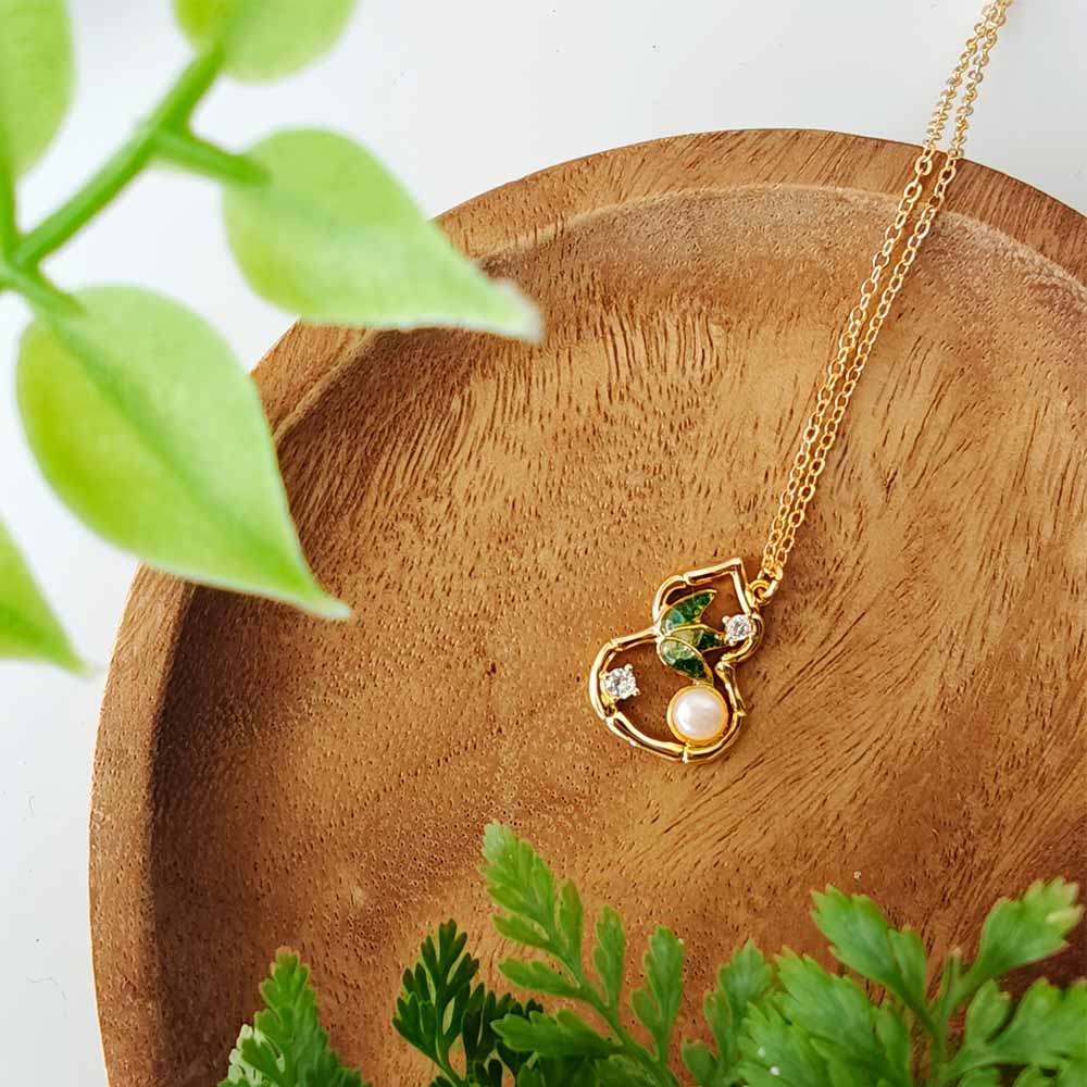 Gourd & Bamboo Leaf Pearl Necklace – Jade Green Series