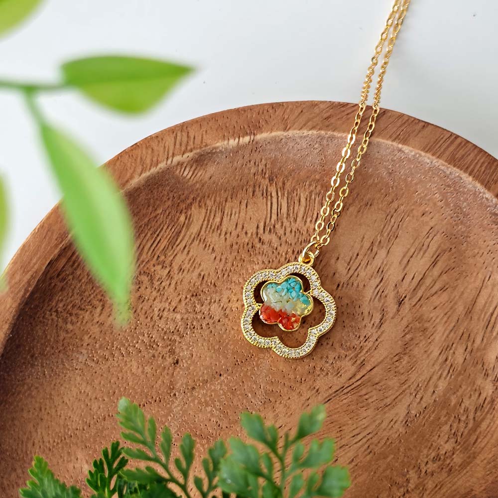 Dunhuang Hollow Plum Blossom Necklace