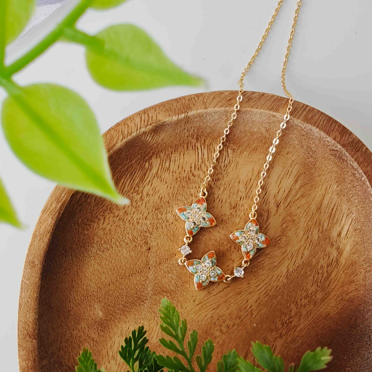 Pointed Four-Leaf Clover Necklace – Dunhuang Series