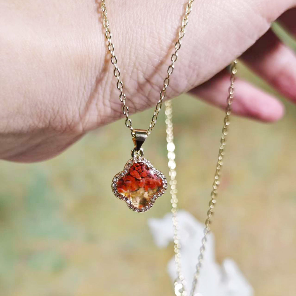 Necklace – Zircon & Four-Leaf Clover, Red