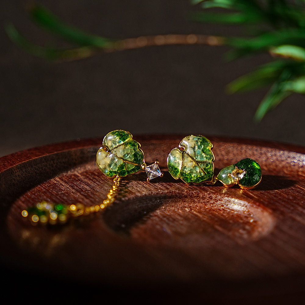 Earrings, Emerald Green Lotus Leaf Drop