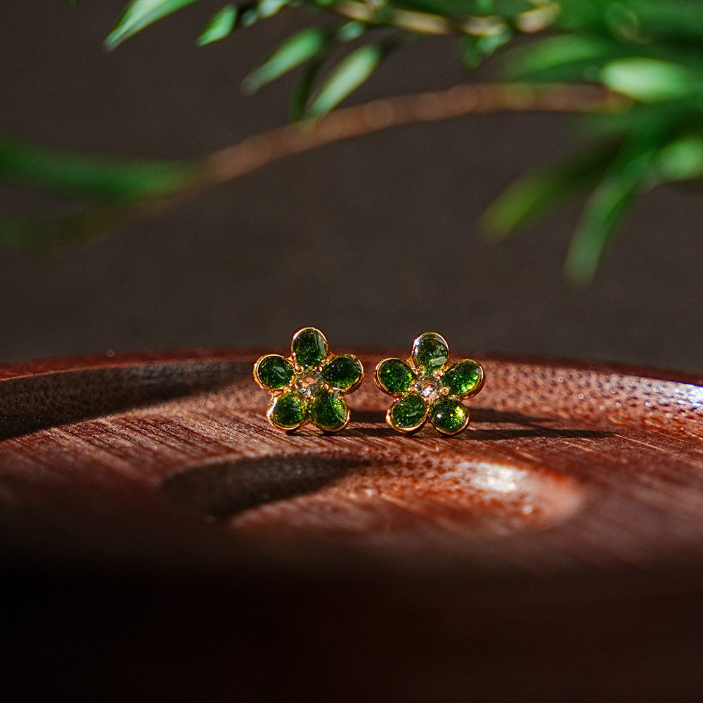 Five-Petal Flower Emerald Green Earrings