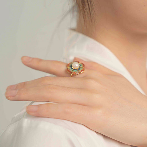 Sunlit Blossom Brooch + Baoxiang Flower Ring Set
