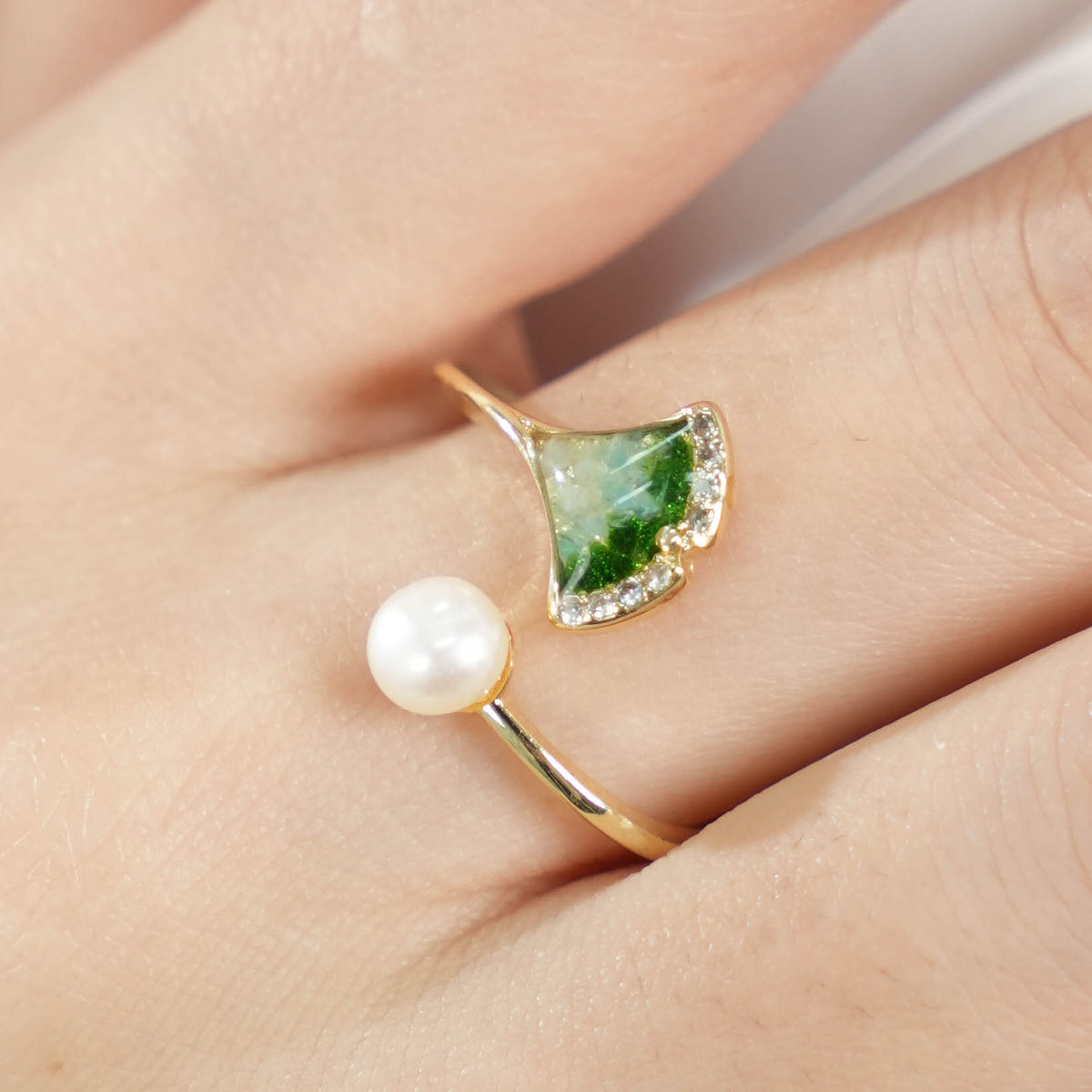 Jadeite Green Gradient Ginkgo Leaf Pearl Ring