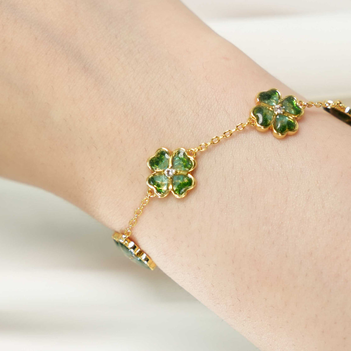Clover-Shaped Bracelet, Style B: Emerald Green Collection