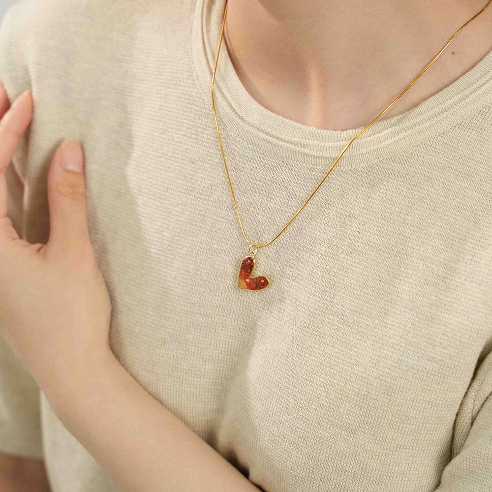 Necklace – Heart B, Vibrant Red