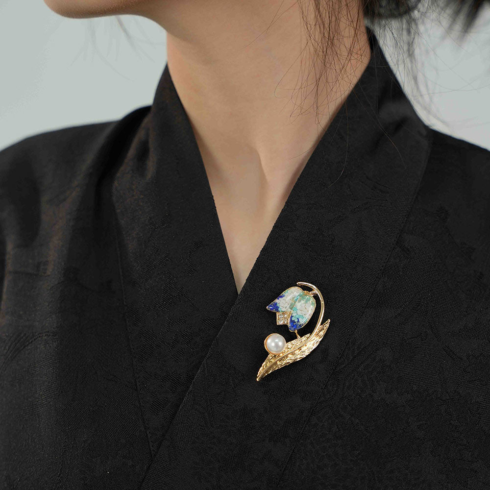 Blue-and-White Tulip Brooch