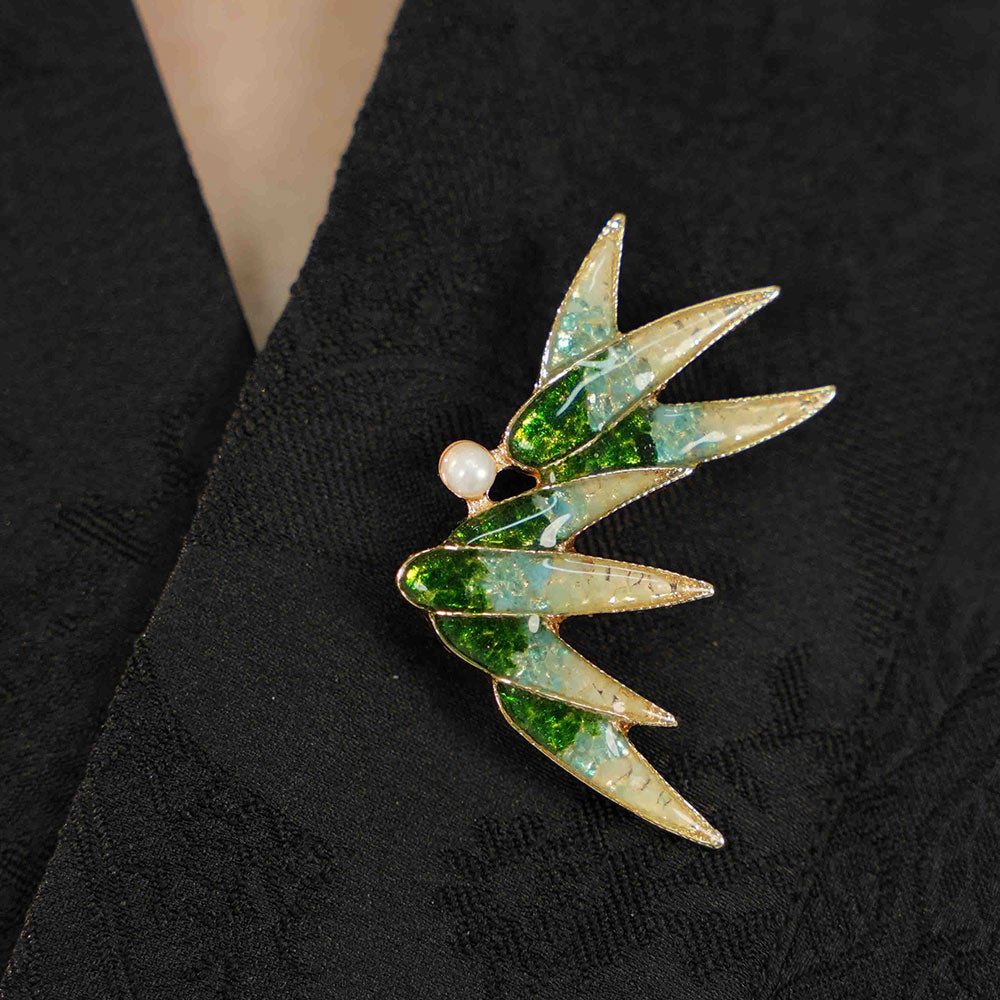 Jade Green Bamboo Leaf Brooch