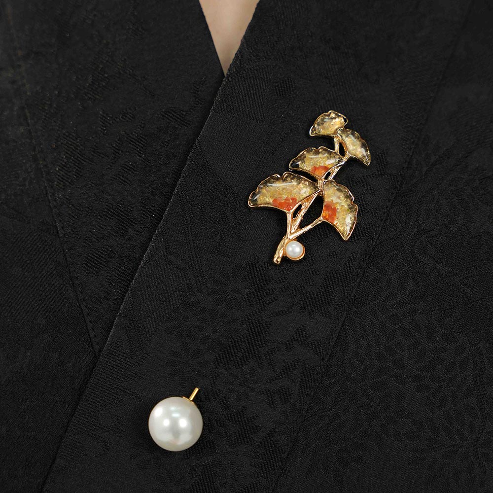 Dunhuang-Colored Ginkgo Leaf Brooch