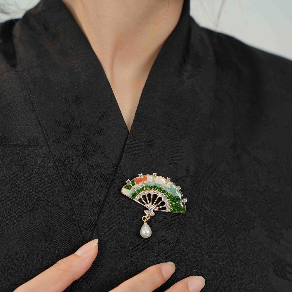 Fan Brooch – Misty Jiangnan
