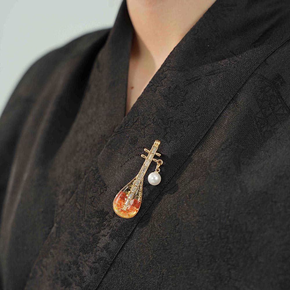 Brooch – Pipa, Prosperous Red Series