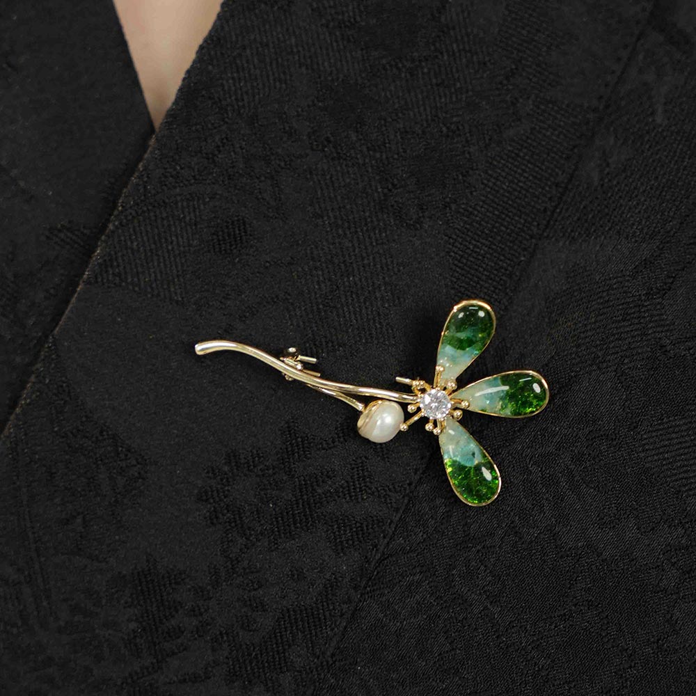 Clover Brooch – Emerald Green