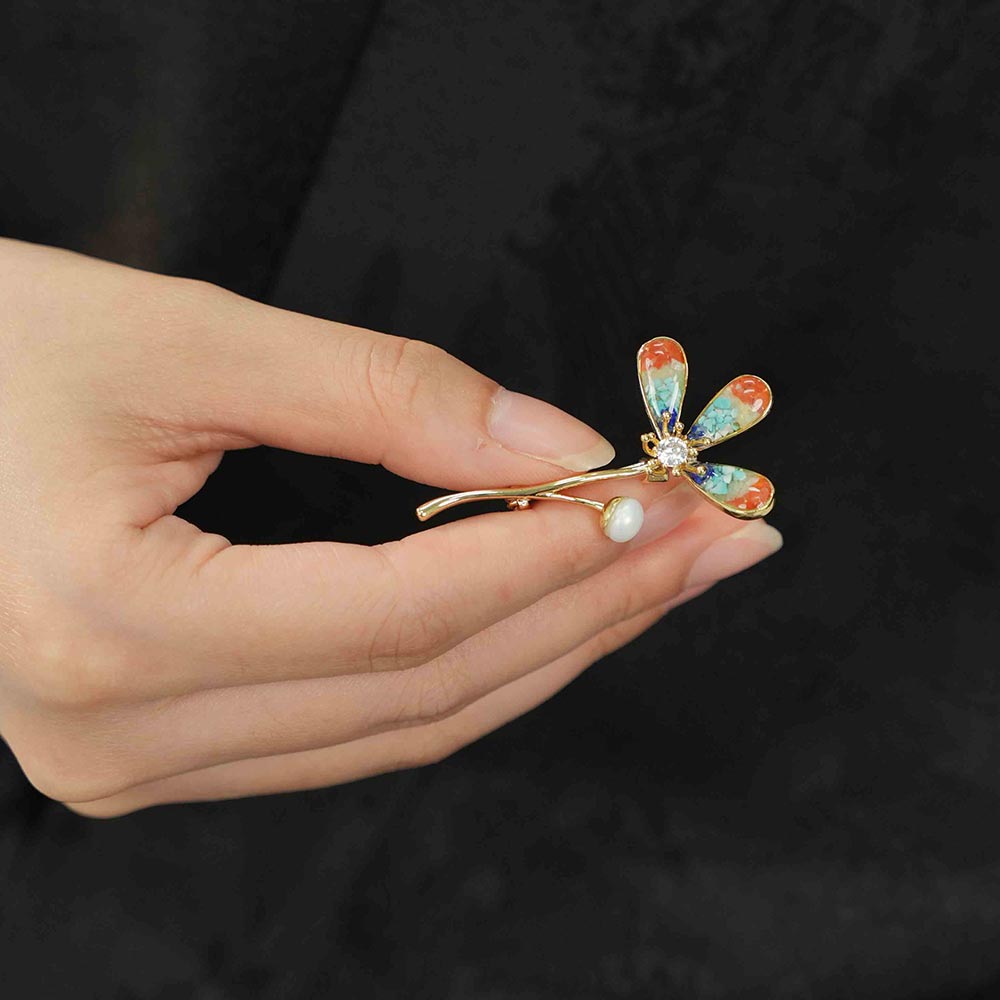 Clover Brooch – Dunhuang Red