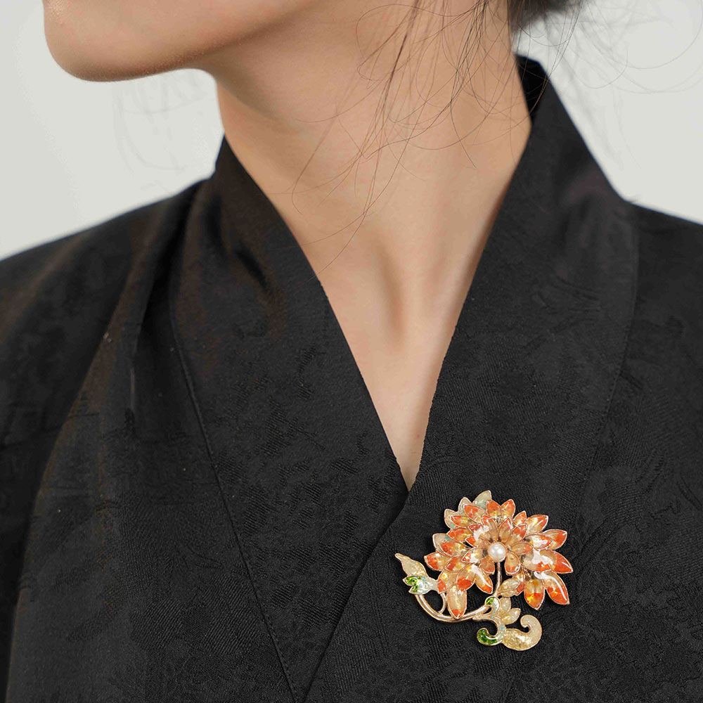 Floral Chrysanthemum Brooch