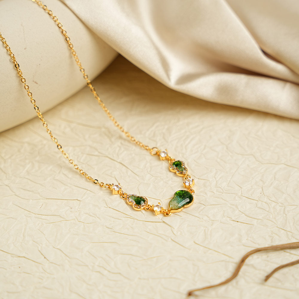 Necklace – Gourd B, Jade Green