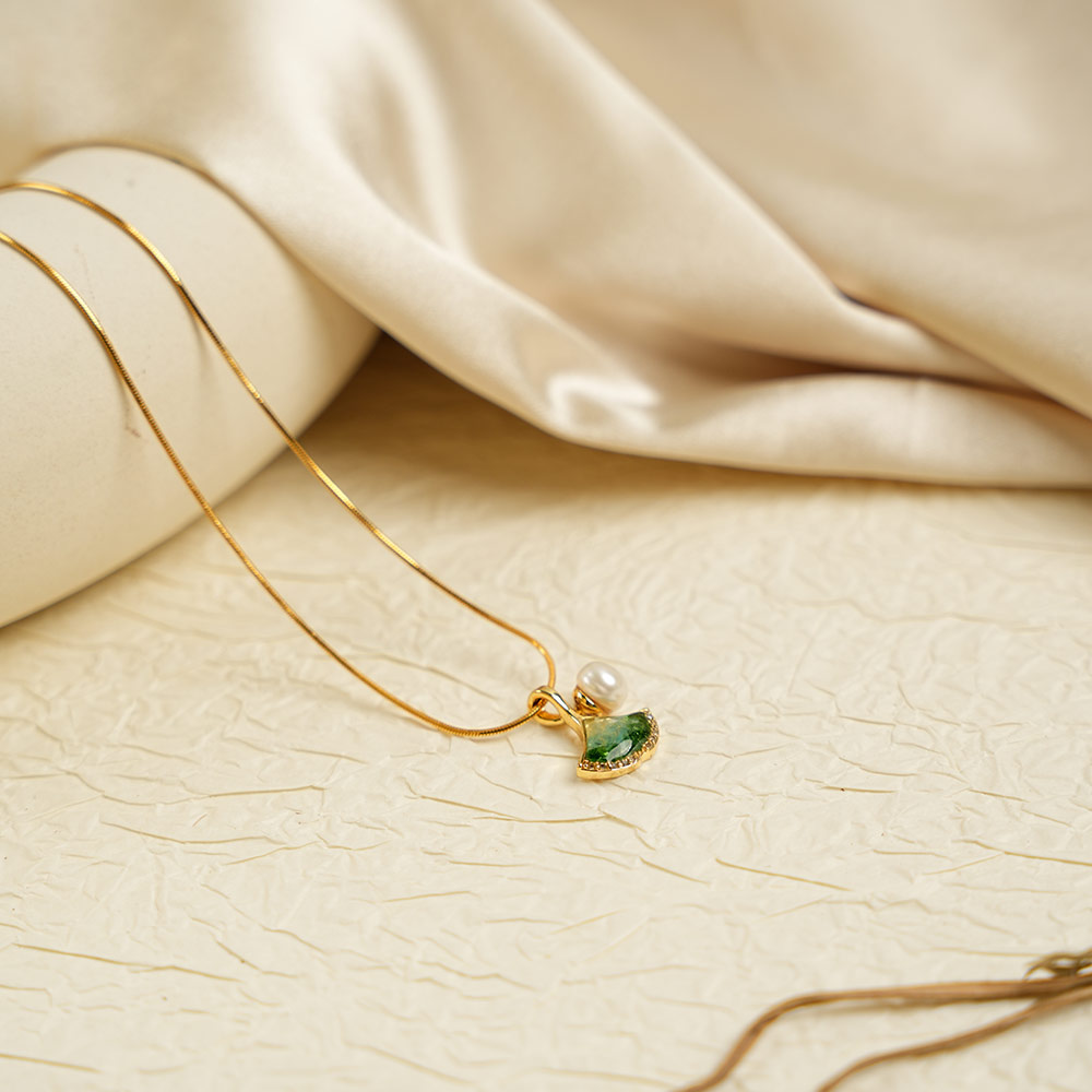 Emerald Green Ginkgo Leaf Necklace