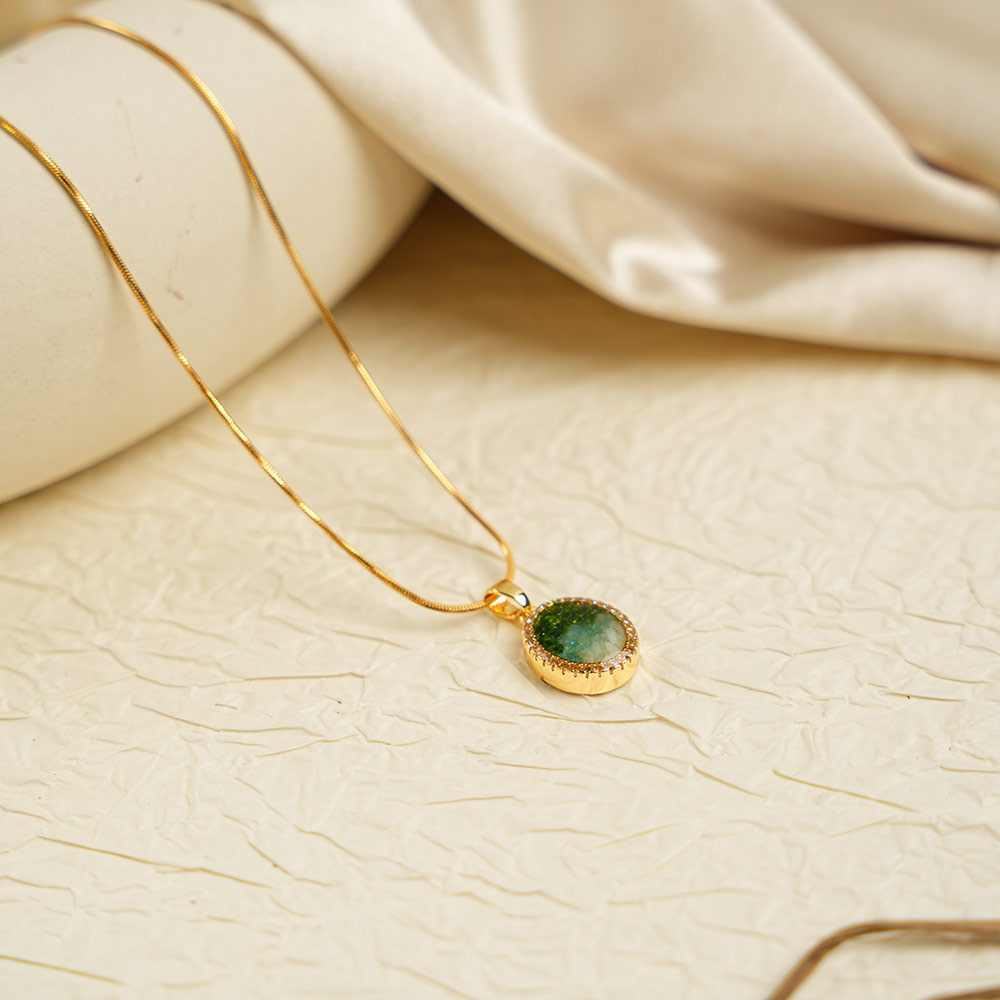 Necklace – Round Bean, Emerald Green