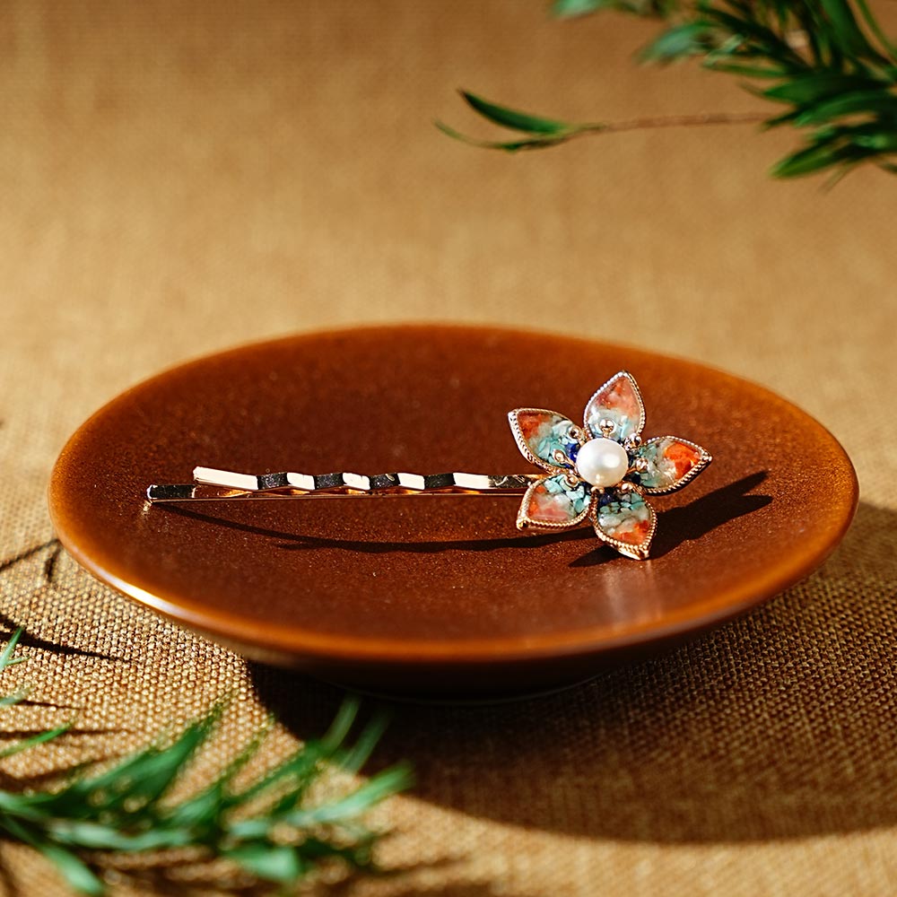 Nan Hong Five-Petal Flower Hair Clip, Dunhuang Red Style