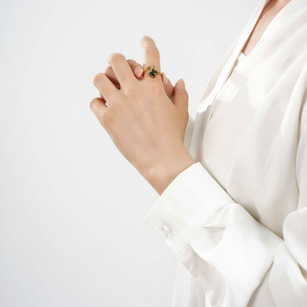 Ring – Emerald Four-Leaf Clover with Diamonds