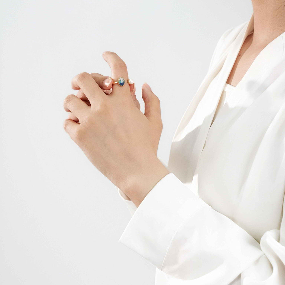 Oval Pearl Ring – Blue & White Series