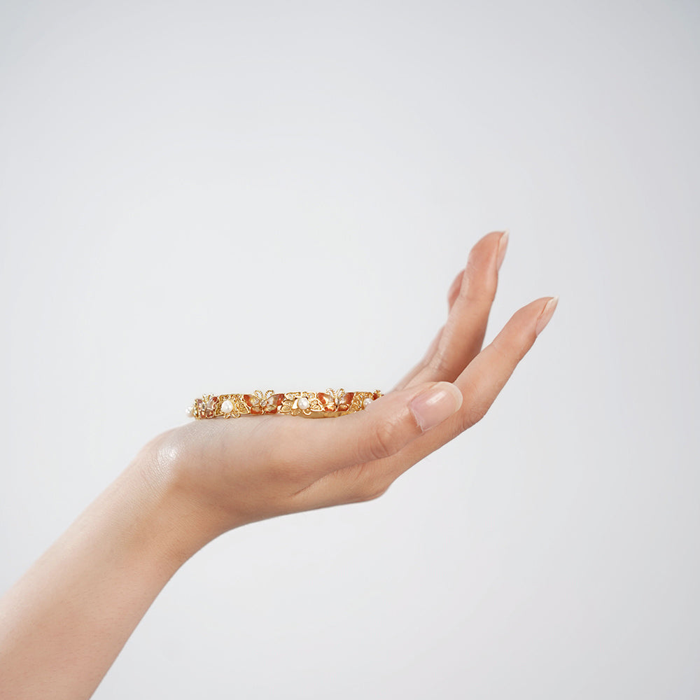 Heavy-duty Pearl Bracelet – Openwork Peach Blossom Design