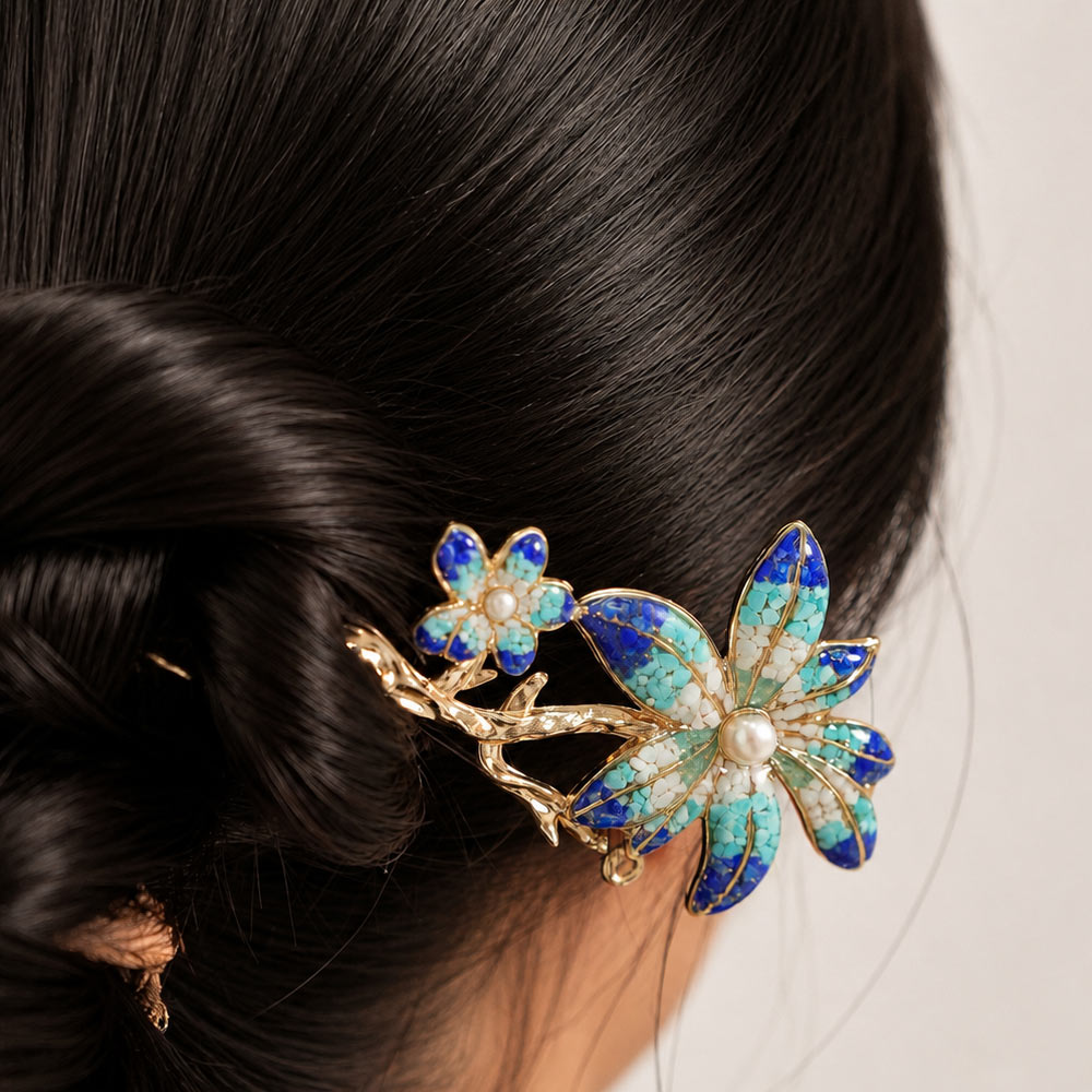 Blue-and-white Chrysanthemum Hairpin with Pearl