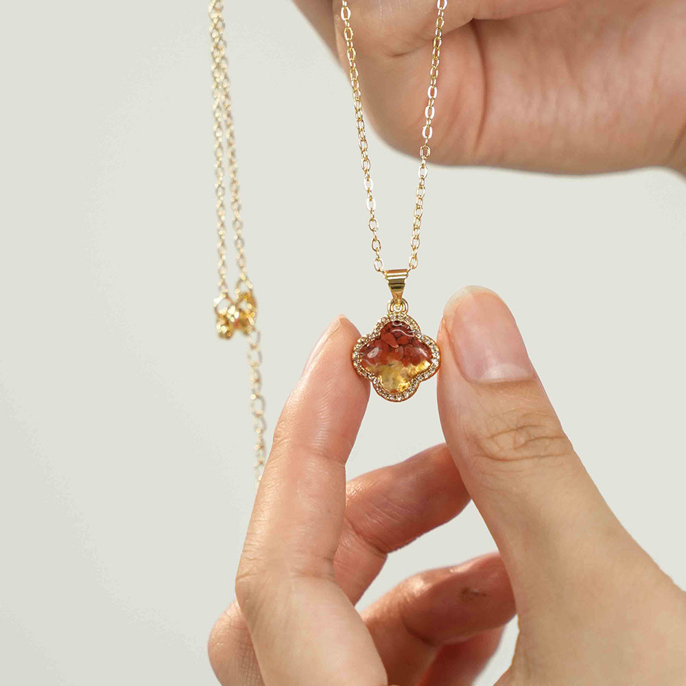 Necklace – Zircon & Four-Leaf Clover, Red