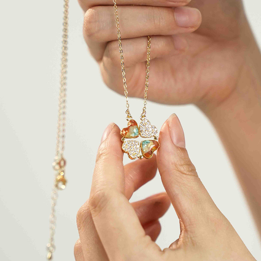 Magnetic Moving Clover Necklace – Dunhuang Red