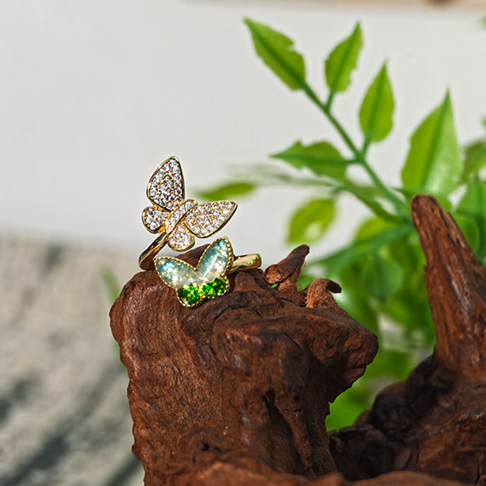 Light Green Gradient Butterfly Ring – C Style