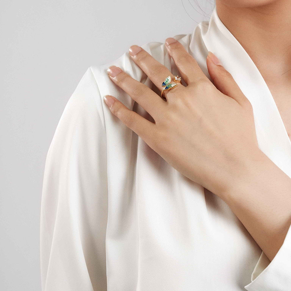 Blue-and-White Gradient Butterfly Ring