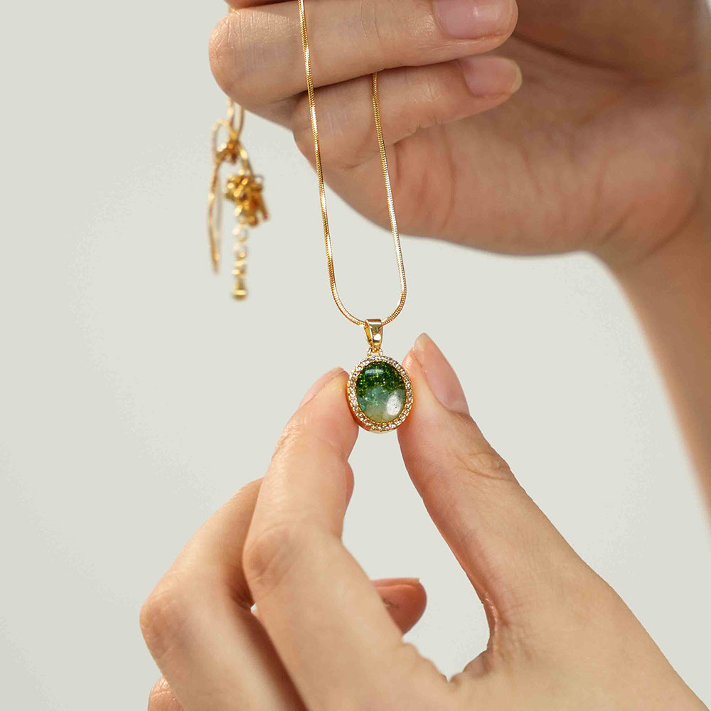 Necklace – Round Bean, Emerald Green