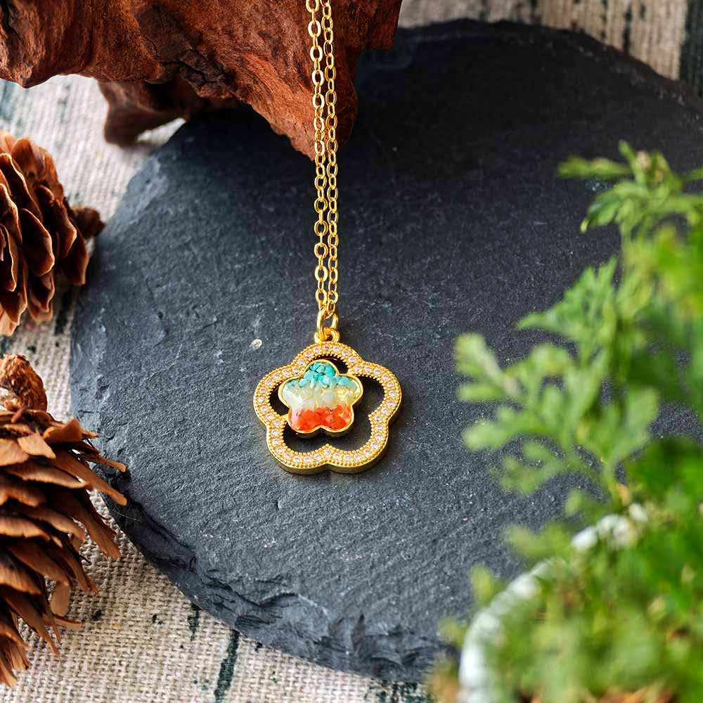 Dunhuang Hollow Plum Blossom Necklace