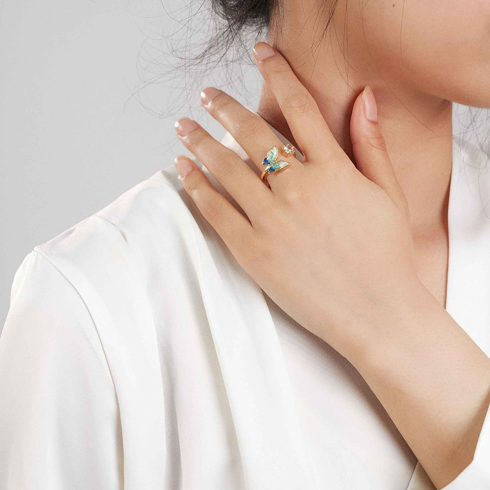 Blue-and-White Gradient Butterfly Ring