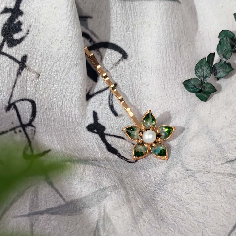 Jadeite Green Five-Star Flower Hairclip