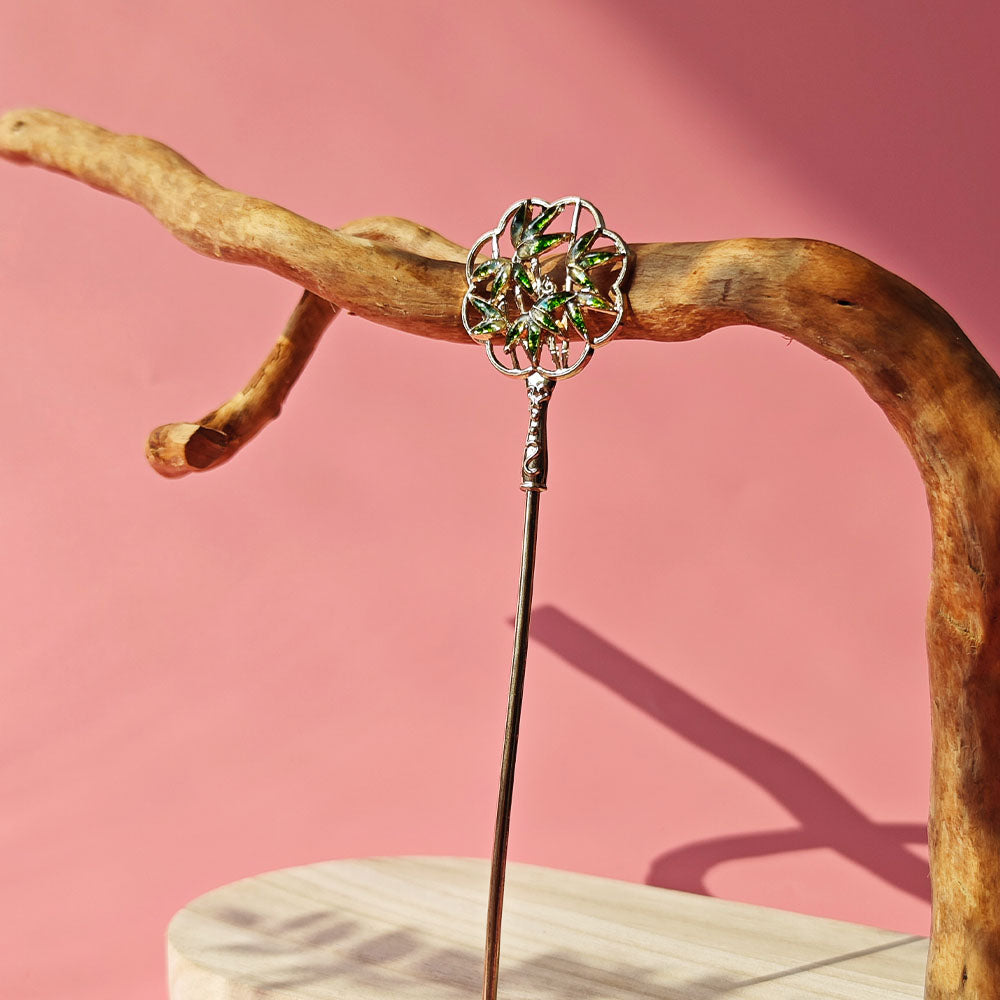Jadeite Green Color Variation: Openwork Bamboo Hairpin