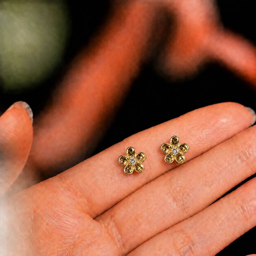 Gilded Studs – Five-Petal, Black Obsidian