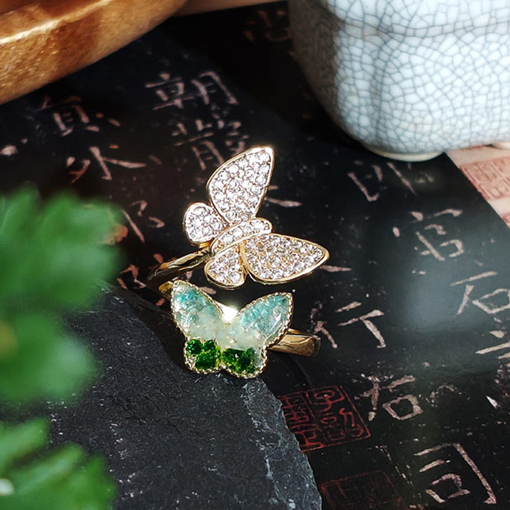 Light Green Gradient Butterfly Ring – C Style