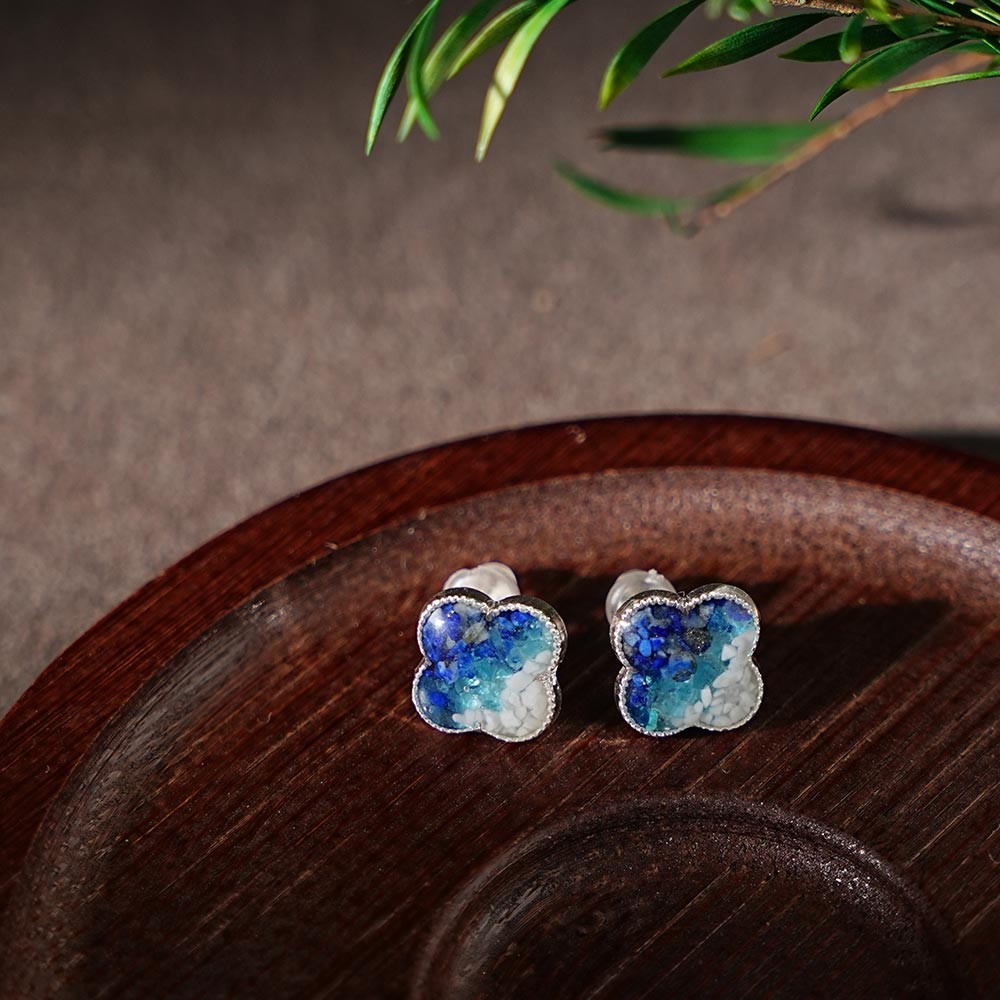 Silver Clover Stud Earrings – Blue & White Series