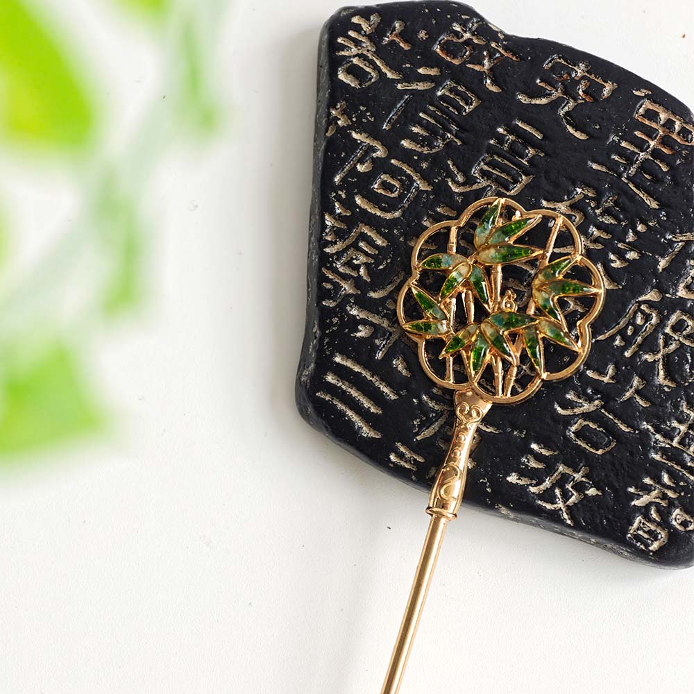 Jadeite Green Color Variation: Openwork Bamboo Hairpin