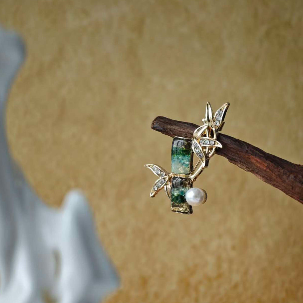 Green Bamboo Joint Brooch